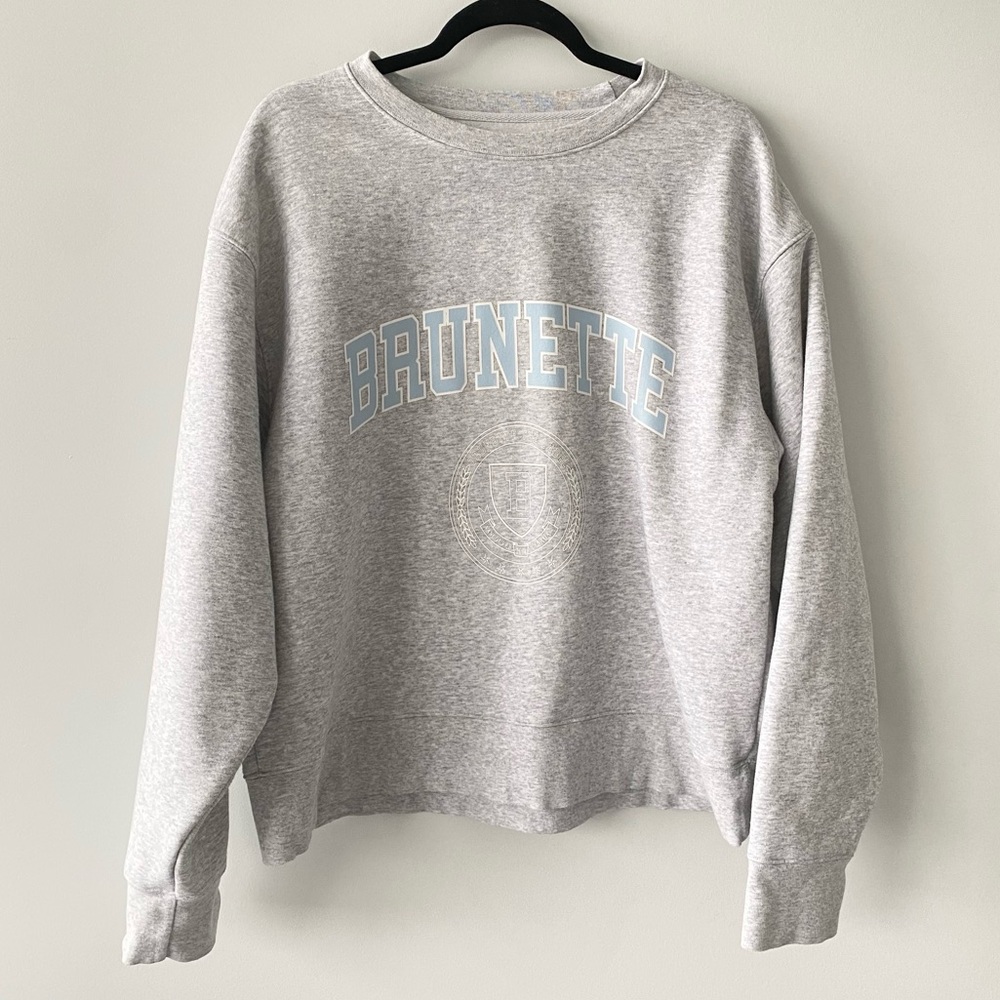 BRUNETTE THE LABEL VARSITY CREWNECK L/XL